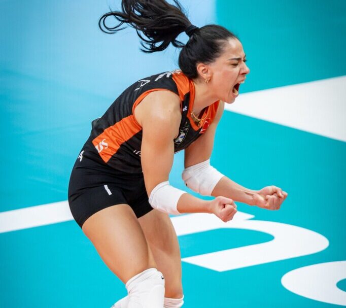 Göztepe’nin yeni liberosu Aybüke Özel